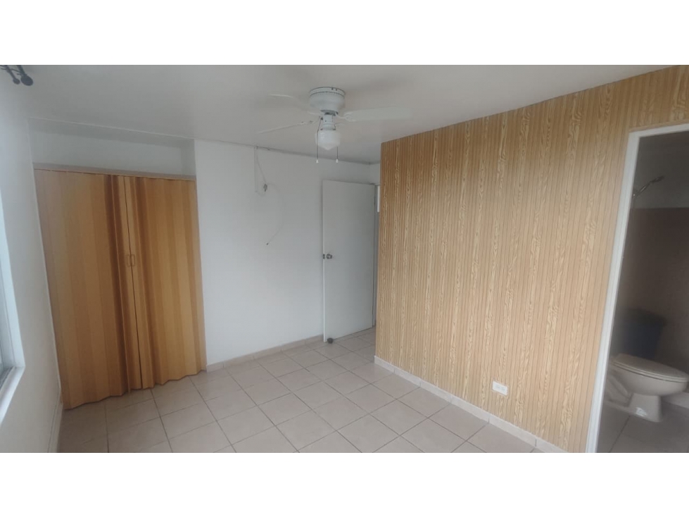 Apartamento en alquiler 12 de Octubre — foto 3