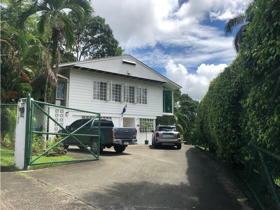 Venta: Residencia en Cerro Ancón | 1,002 m² de Terreno - 5
