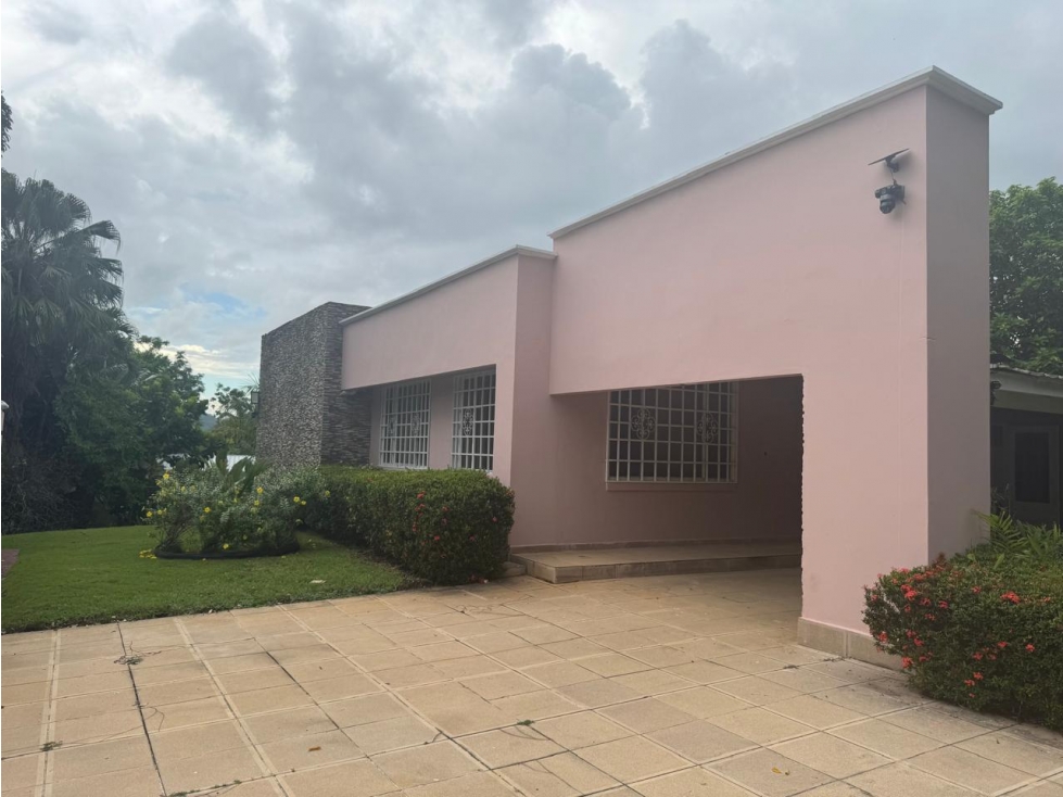 Exclusiva Casa en Los Ríos | 877m² de Terreno