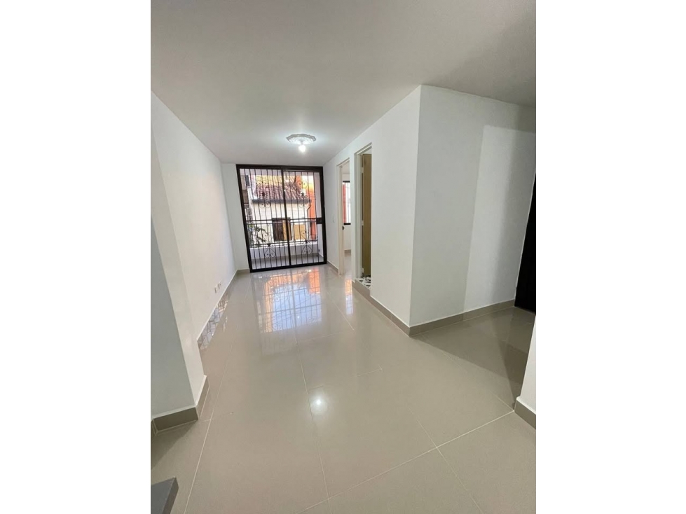 303 - Venta de Apartamento Sector Terranova Itagüi — foto 3