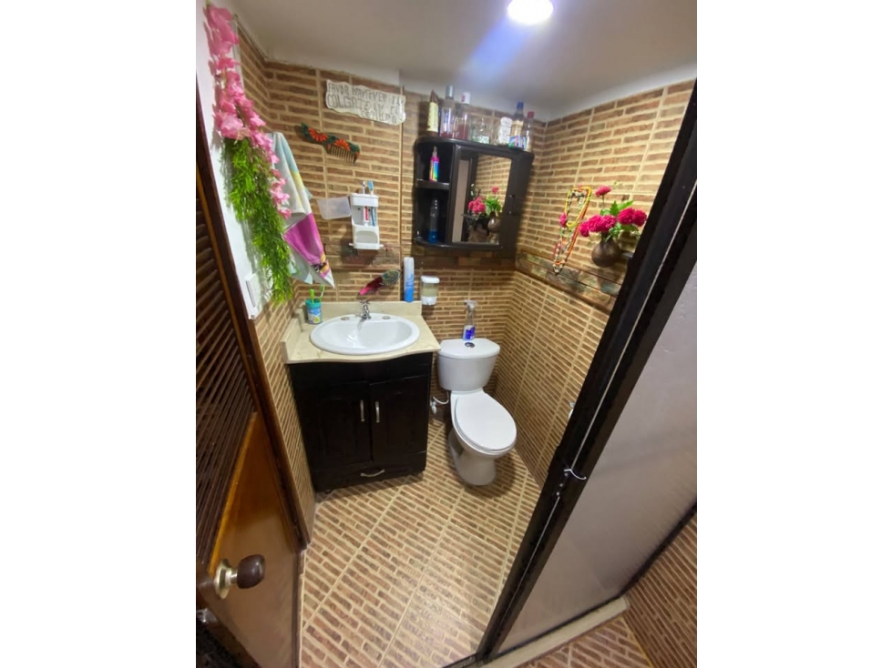 280 - Casa primer piso 118m2 en Loma Linda Itagüí