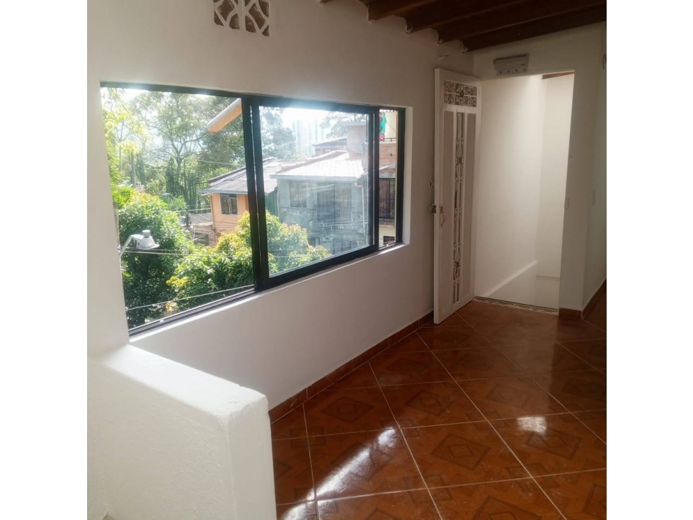 296 - Venta de Apartamento en Aragon San Antonio de Prado — foto 2