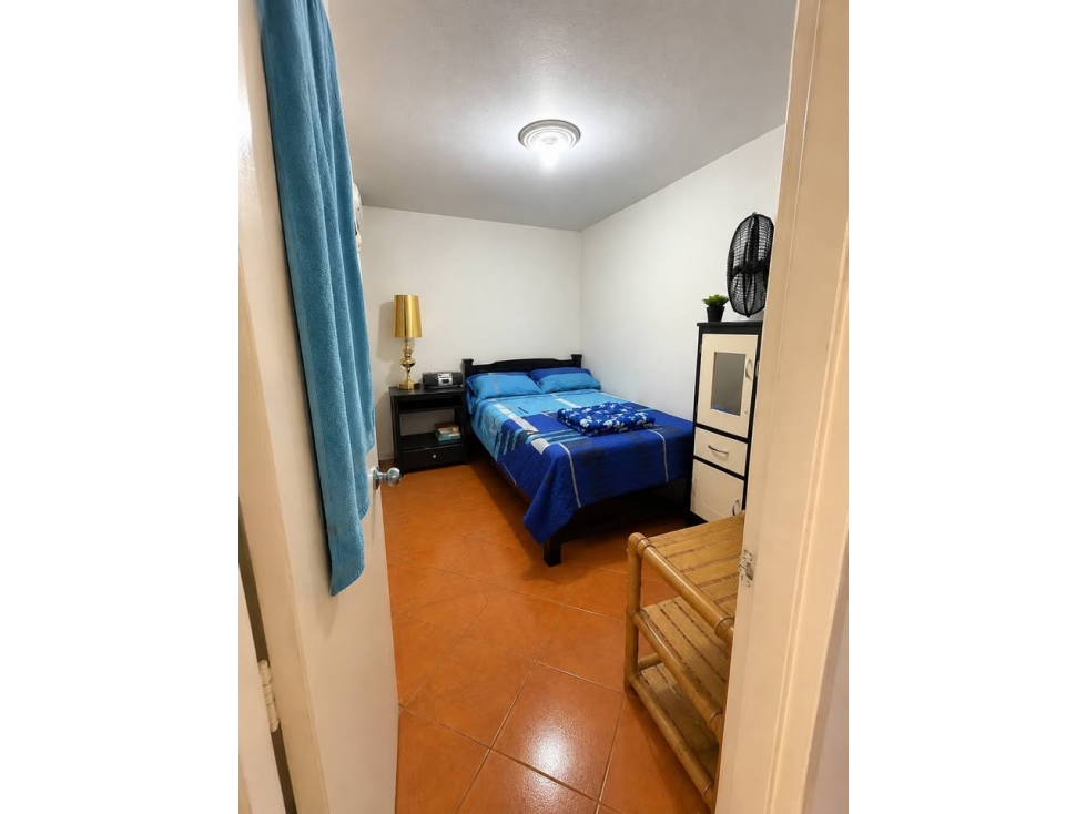 C122 - Venta de Apartamento en Boston Medellín. Proindiviso — foto 2