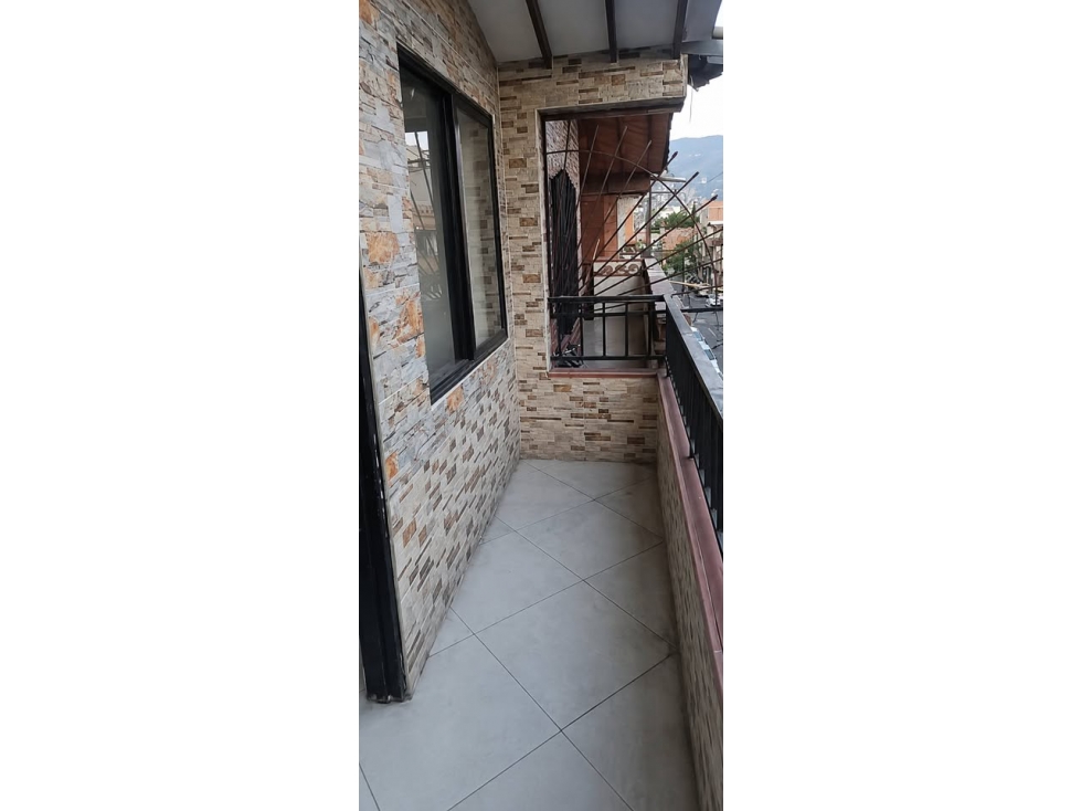 C4 - Venta de Apartamento en Las Asturias Itagüí — foto 4
