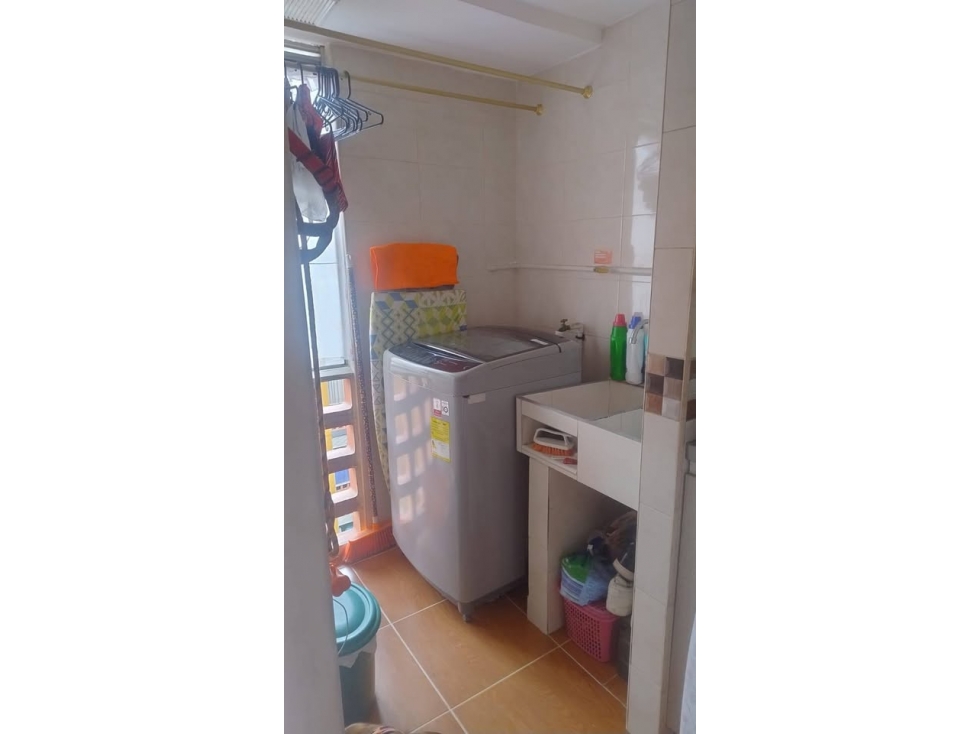 C94 - Venta de Apartamento Limonar San Antonio de Prado — foto 4