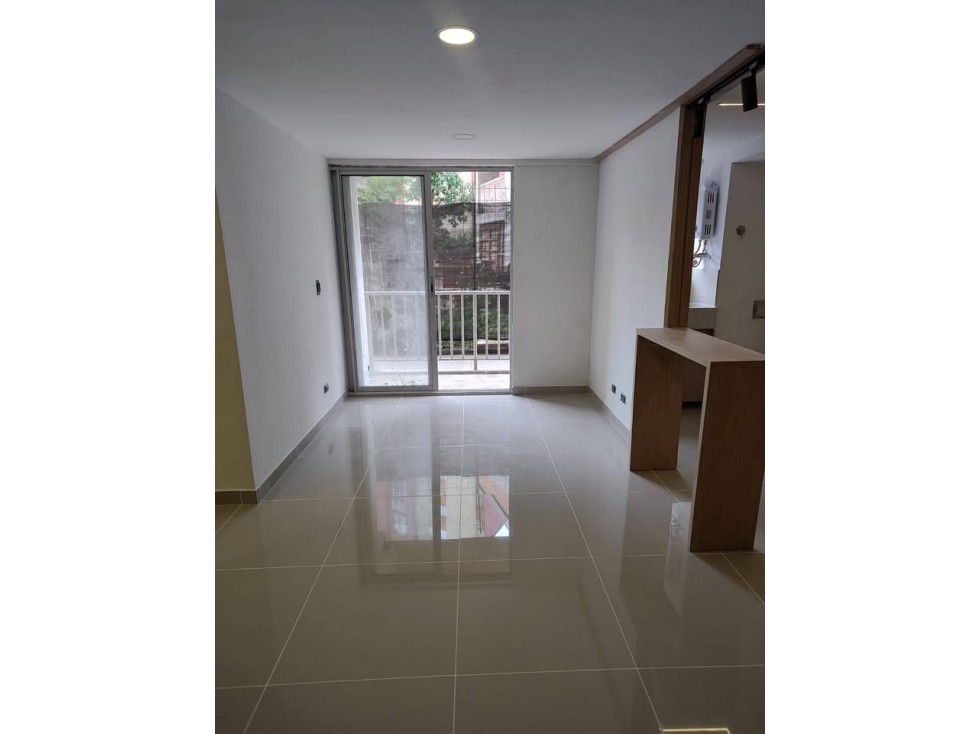 C95 - Venta de Apartamento en Samaria Itagüi, por Ditaires — foto 2