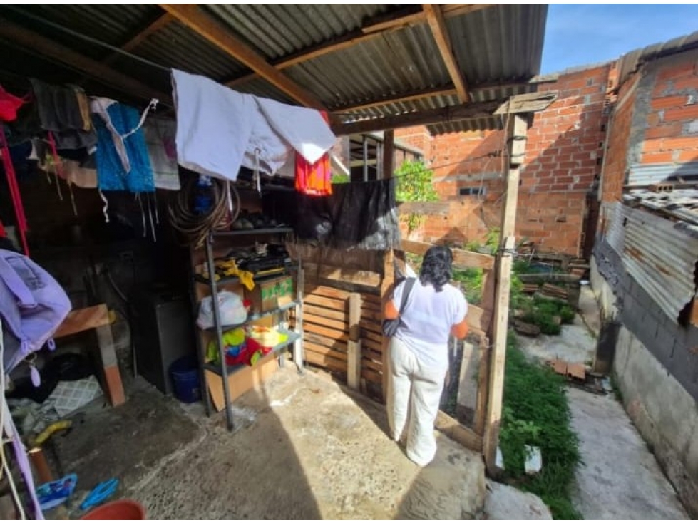 C128 - Venta de Casa Lote, Enciso Los Mangos. - 2