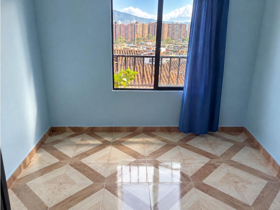 316-Venta de Apartamento en Calatrava Sobre la Vía Principal. — foto 3