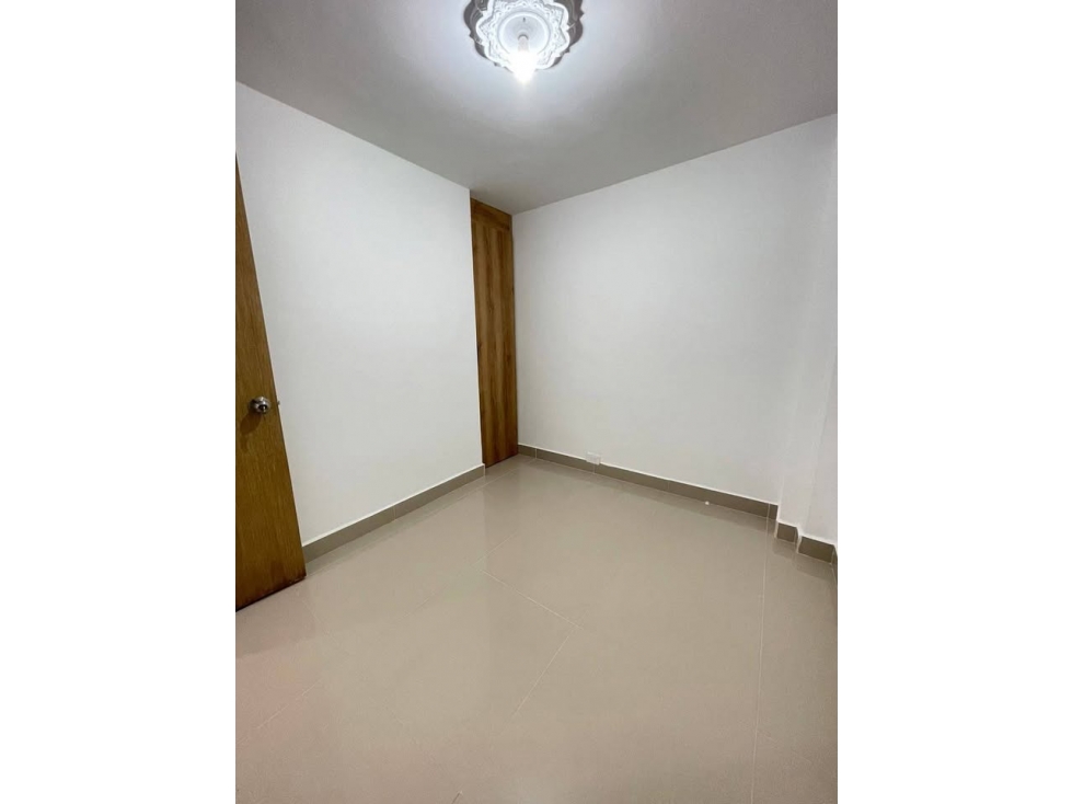 303 - Venta de Apartamento Sector Terranova Itagüi — foto 4