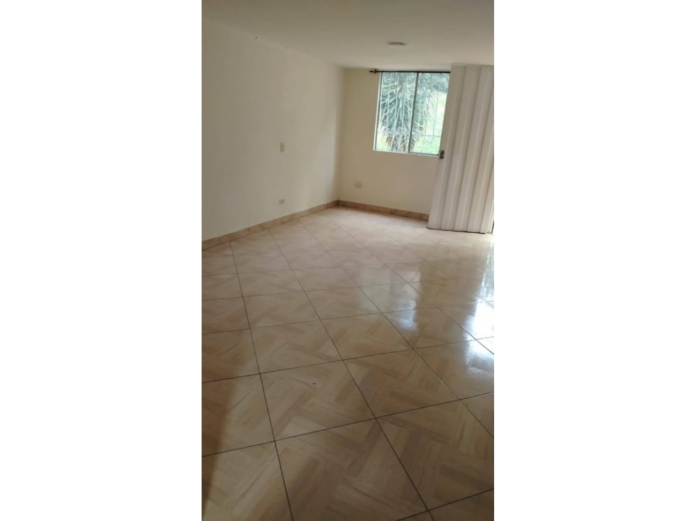 C74 - Venta de Casa Unifamiliar en Vergel San Antonio de Prado. — foto 2