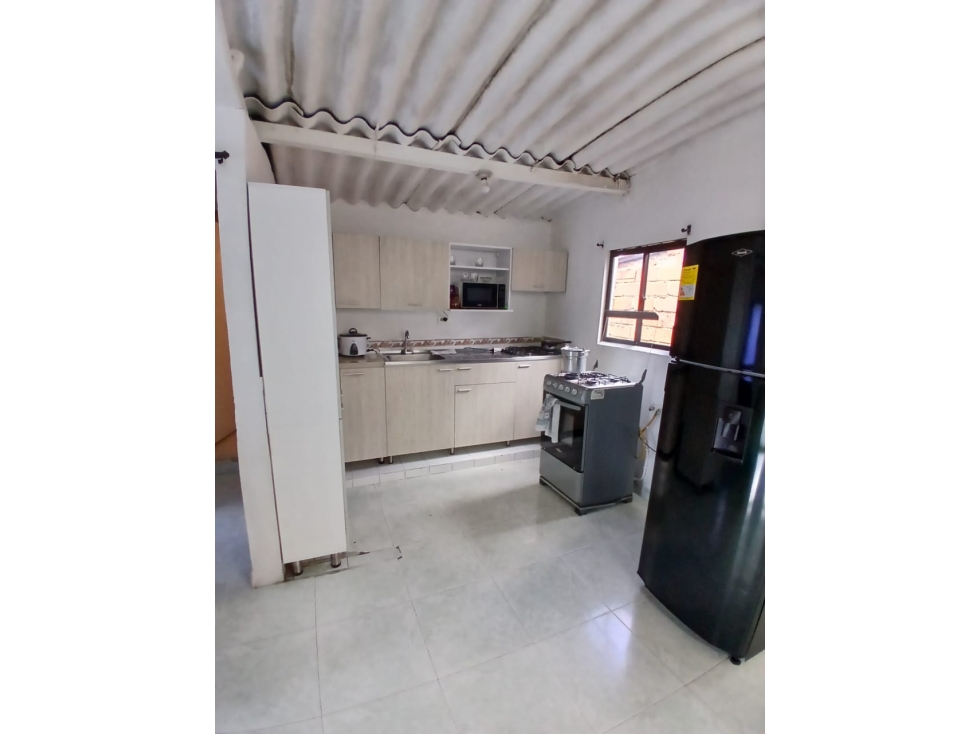 C139-Venta de Casa en Triana Itagüi con Terraza