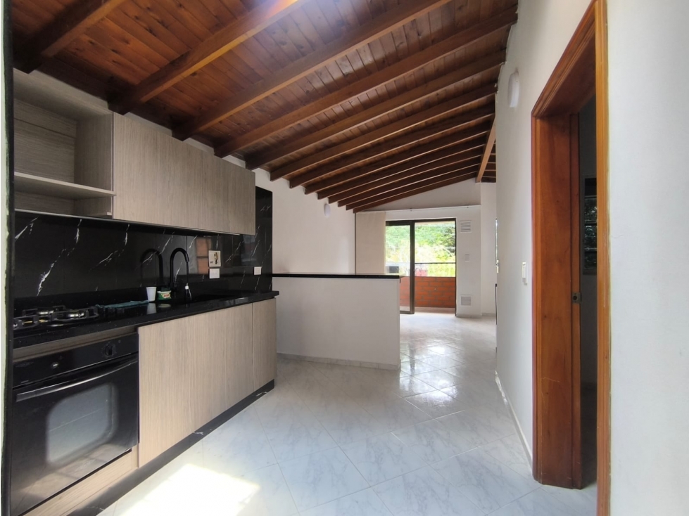 C120 - Venta de Apartamento Duplex en Caldas