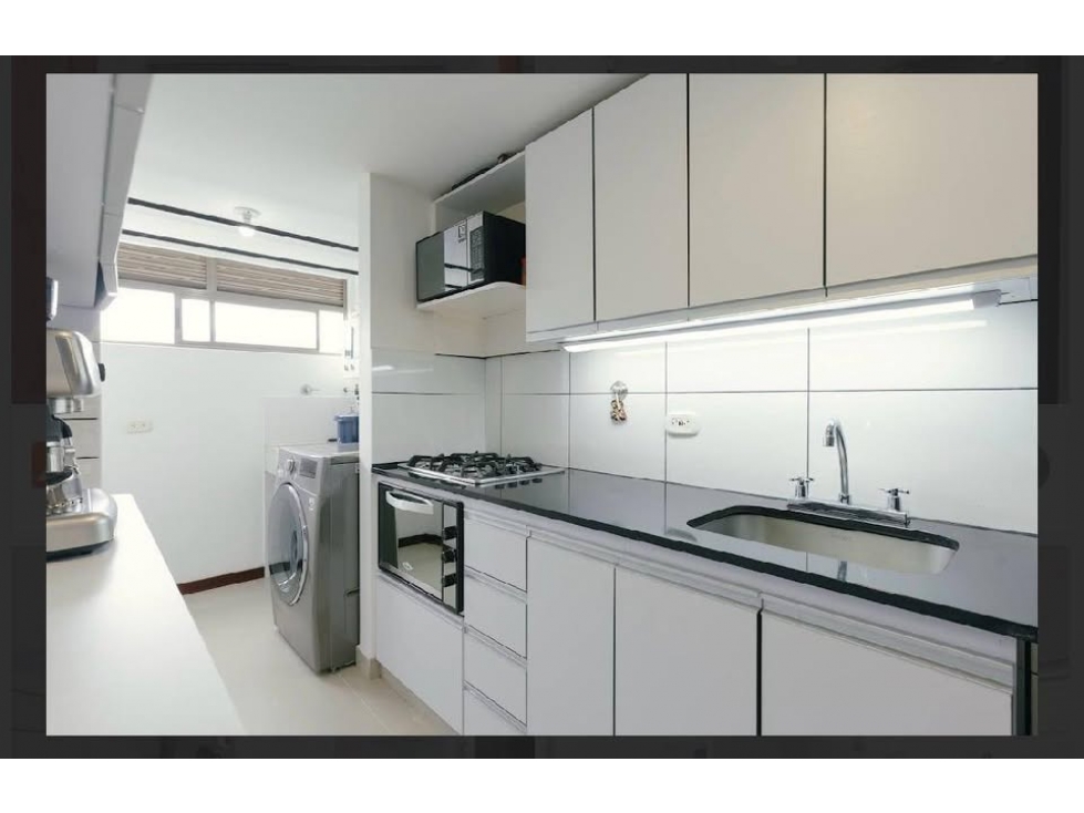 165. Venta de Apartamento ENVIGADO - ALTO DE LAS FLORES
