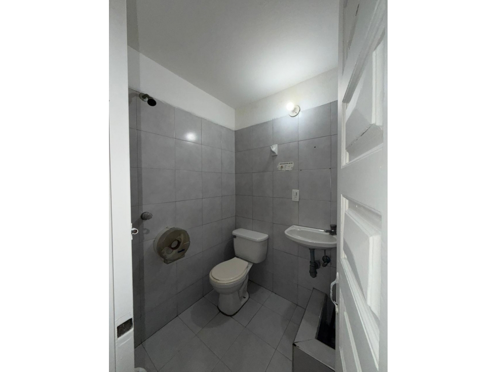 C133-Venta de Local Sector Los Naranjos Itagüi. — foto 6