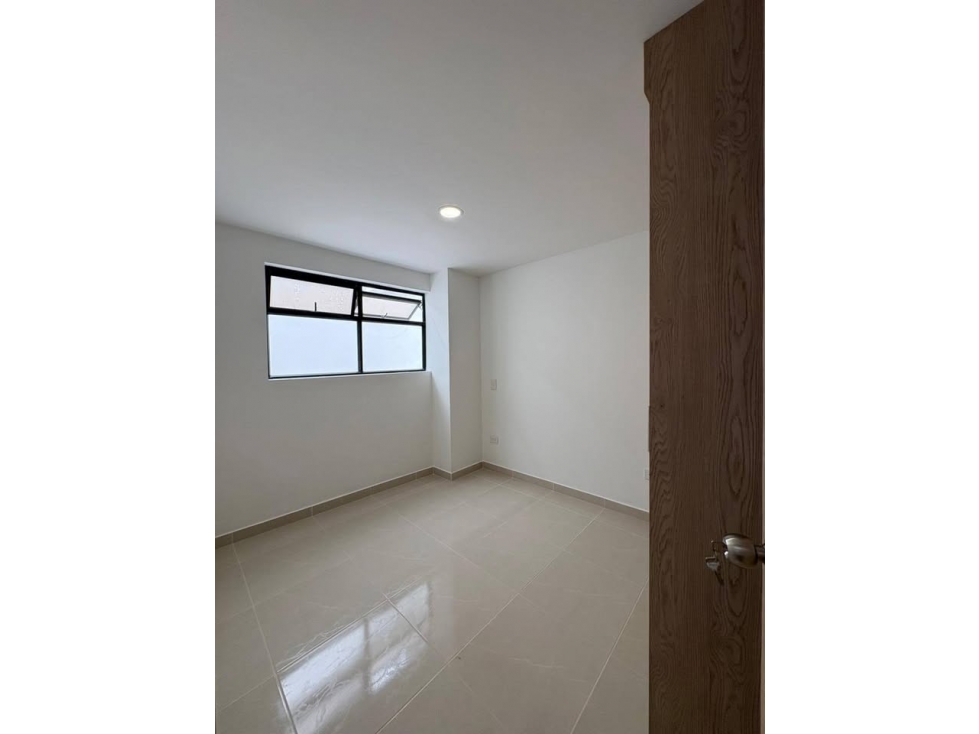 C11 - Venta de Apartamento Dúplex Las Mercedes Itagüí — foto 4