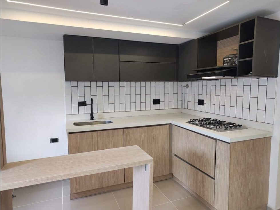 C95 - Venta de Apartamento en Samaria Itagüi, por Ditaires