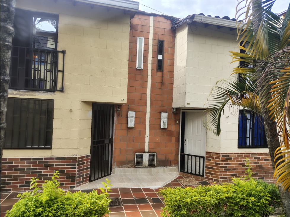 C143-Venta de Casa Unifamiliar en la Estrella por Comfama. — foto 3