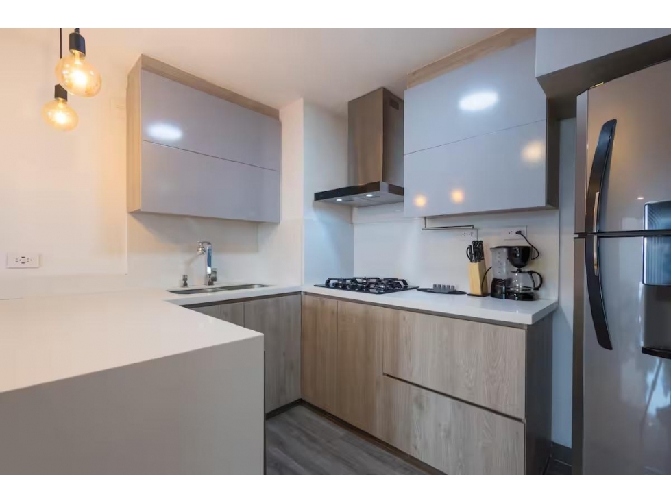 Espectacular apartamento totalmente remodelado en sector Selecto
