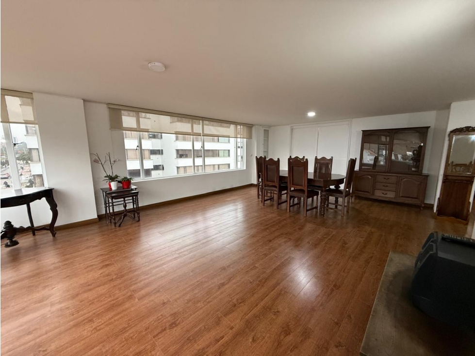 Apartamento en arriendo Santa Barbara Central