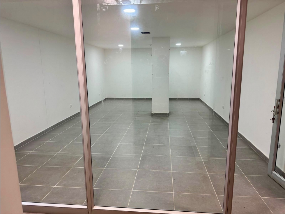Local Comercial en arriendo Las Brisas - 3