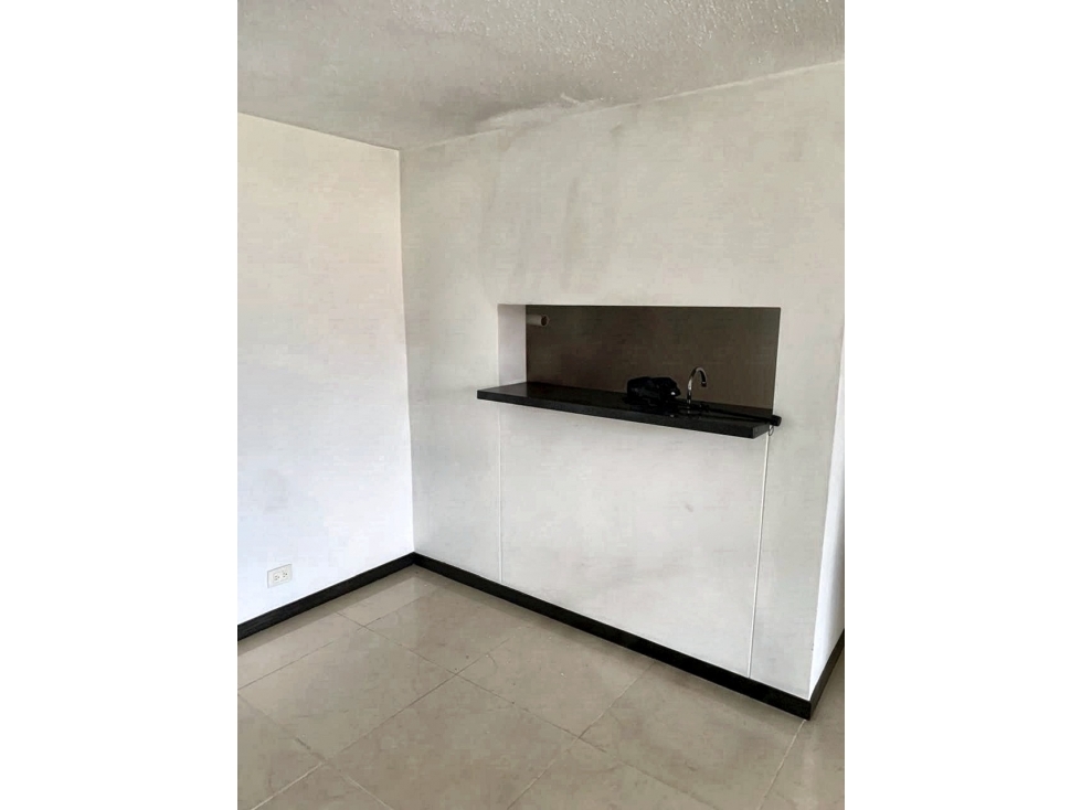 Venta de Apartamento de 91 m² en Loma de Los Bernal, Medellin — foto 5