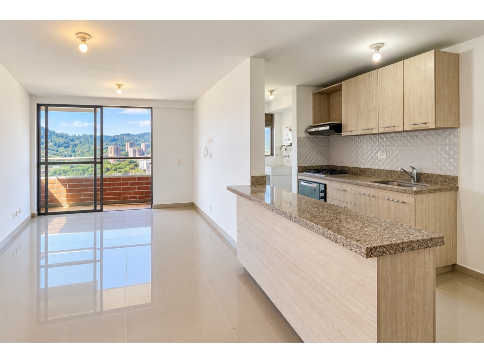 Apartamento en Venta, 72 m², balcón y excelente vista - Sabaneta