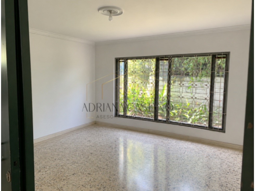 Venta de casa-lote en la Aguacatala, para desarrollo comercial - 5