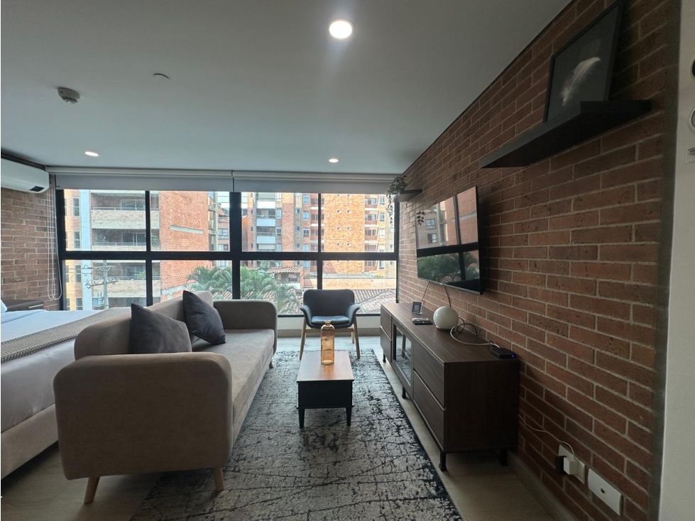Venta de apartaestudio con licencia para rentas cortas en Laureles