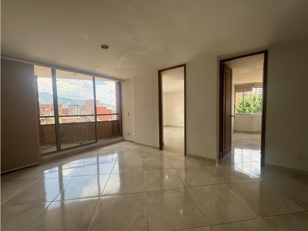 Venta de apartamento en Sabaneta, sector Aves María — foto 3