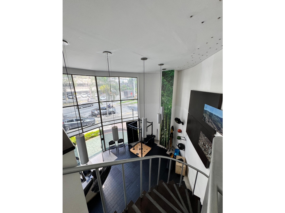 Venta de local con excelente visibilidad en El Poblado — foto 3