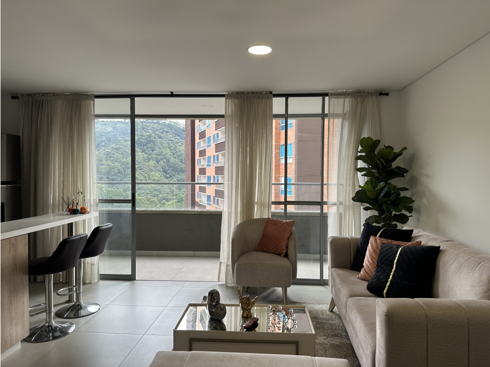 Venta de Apartamento Loma de San Jose Parte Baja Sabaneta — foto 3
