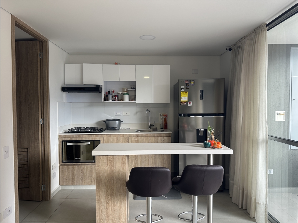 Venta de Apartamento Loma de San Jose Parte Baja Sabaneta — foto 2