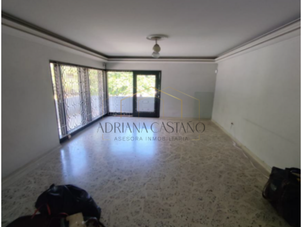 Venta de casa-lote en la Aguacatala, para desarrollo comercial - 3