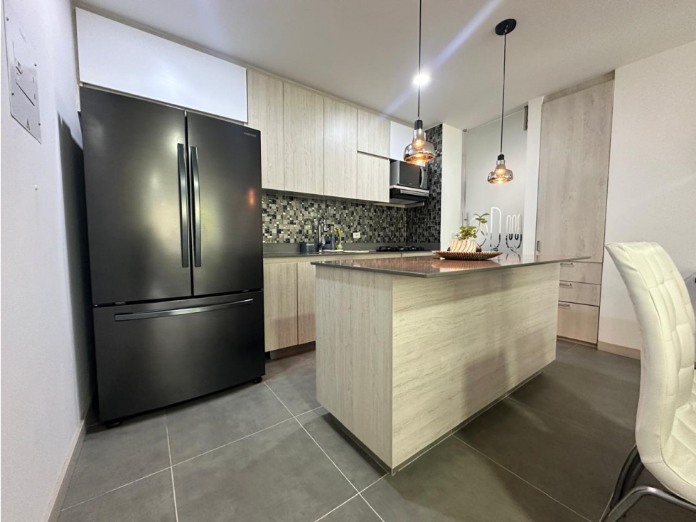 Venta de Apartamento Loma del Escobero — foto 2