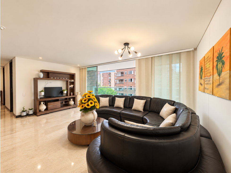 Venta de apartamento en Zúñiga, Envigado, excelente ubicación y área