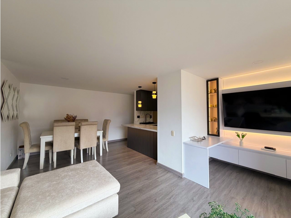 Venta de Apartamento Loma de San Jose Parte Baja Sabaneta — foto 6