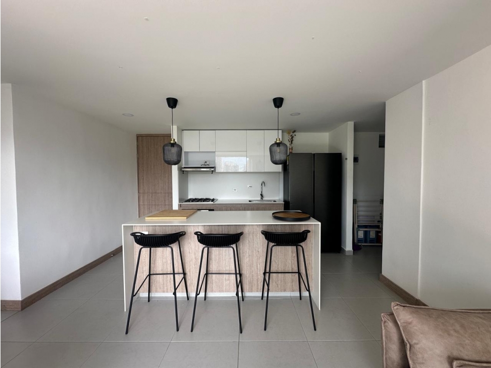 Venta de apartamento muy nuevo en Sabaneta, sector pan de azucar — foto 3
