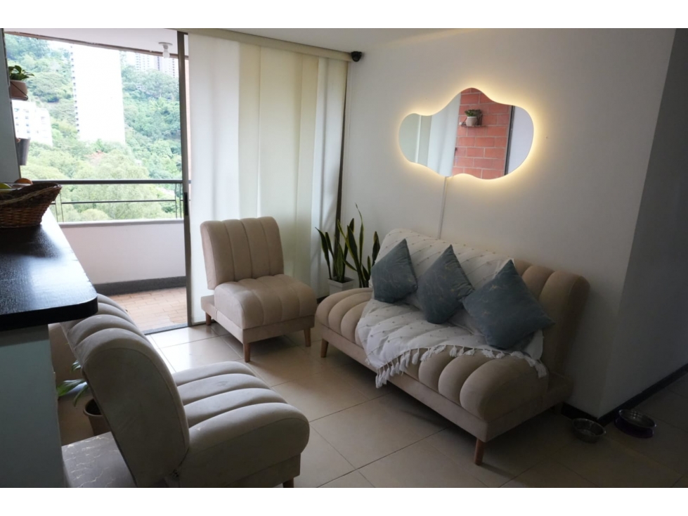 Venta de apartamento en la Loma del Indio - Poblado