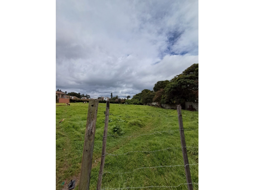 VENDO LOTE CHIA GUAYMARAL- USO MIXTO