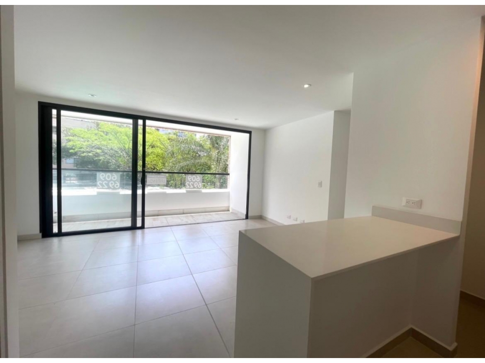 ARRIENDO APARTAMENTO POBLADO CASTROPOL — foto 5
