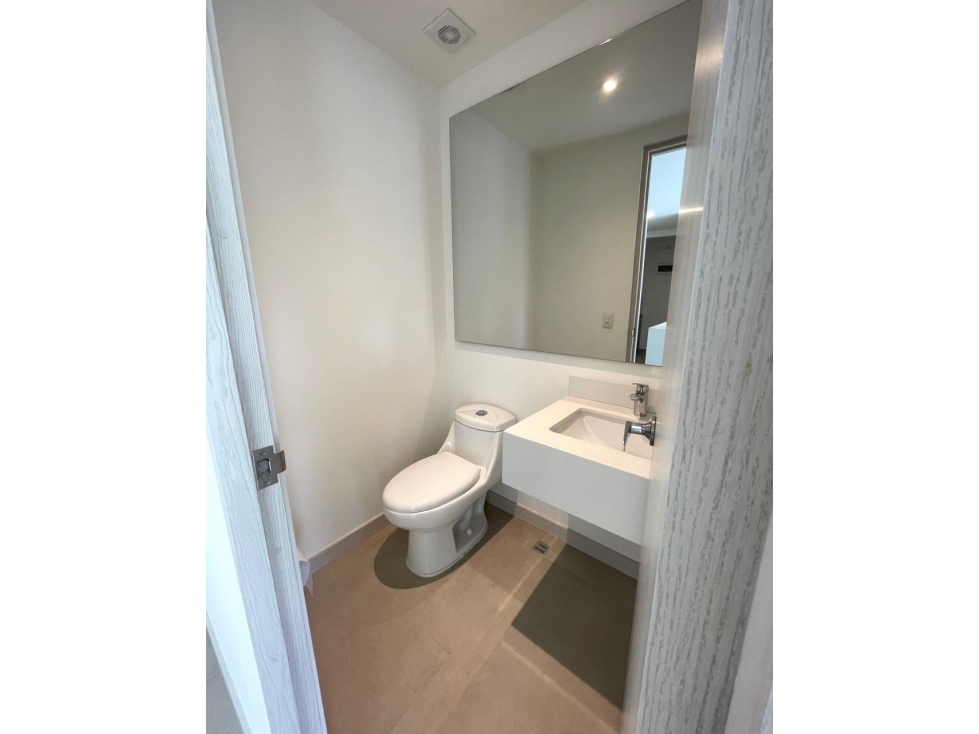 ARRIENDO APARTAMENTO POBLADO CASTROPOL — foto 6