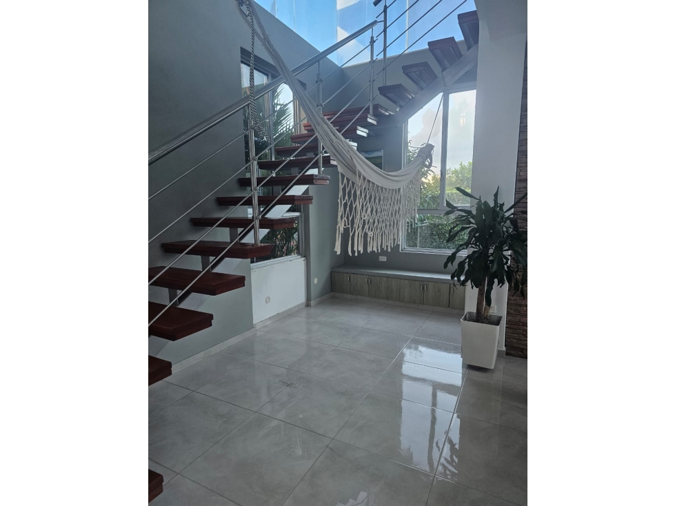 SIR Casa en Venta Condominio Balmoral Via Pto López - 2