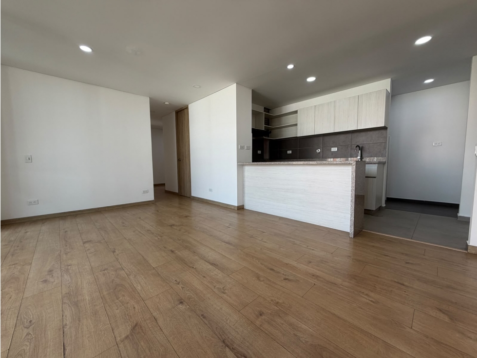 Venta de apartamento en Sabaneta en San Remo(B) - 3
