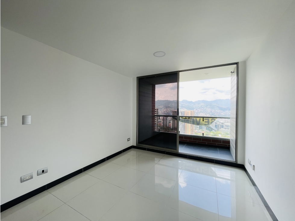 Apartamento para la venta en Poblado, sector Los Balsos — foto 4