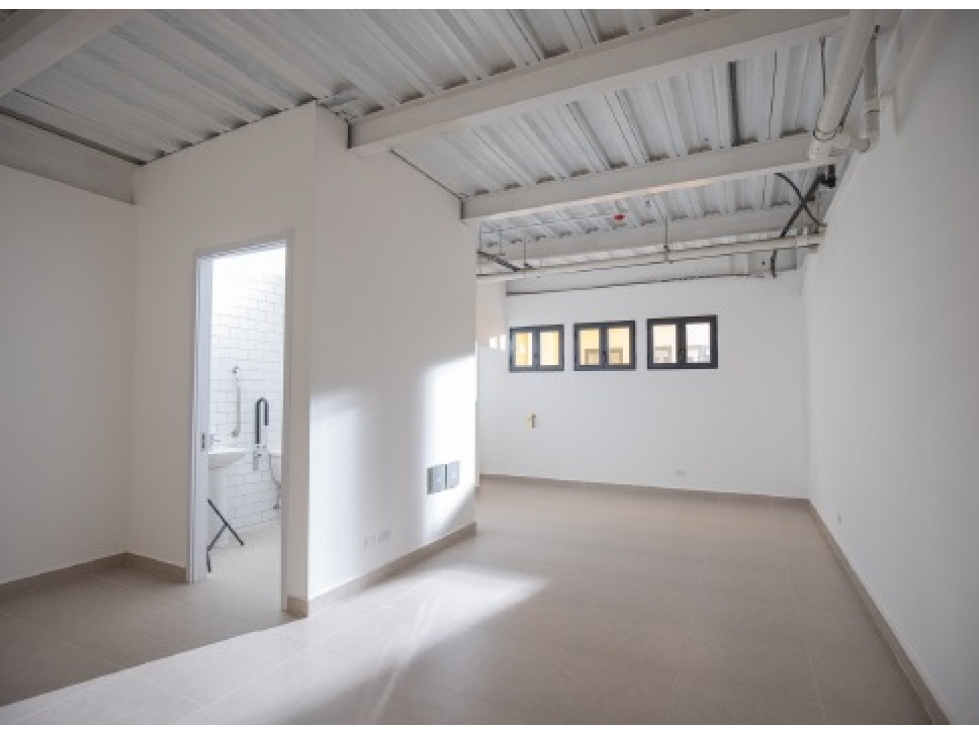 LOCAL VENTA / ALQUILER - CASCO VIEJO — foto 2