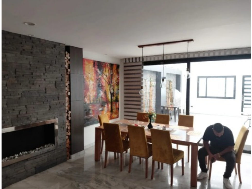 VENTA DE GRAN CASA EN MODELIA — foto 2