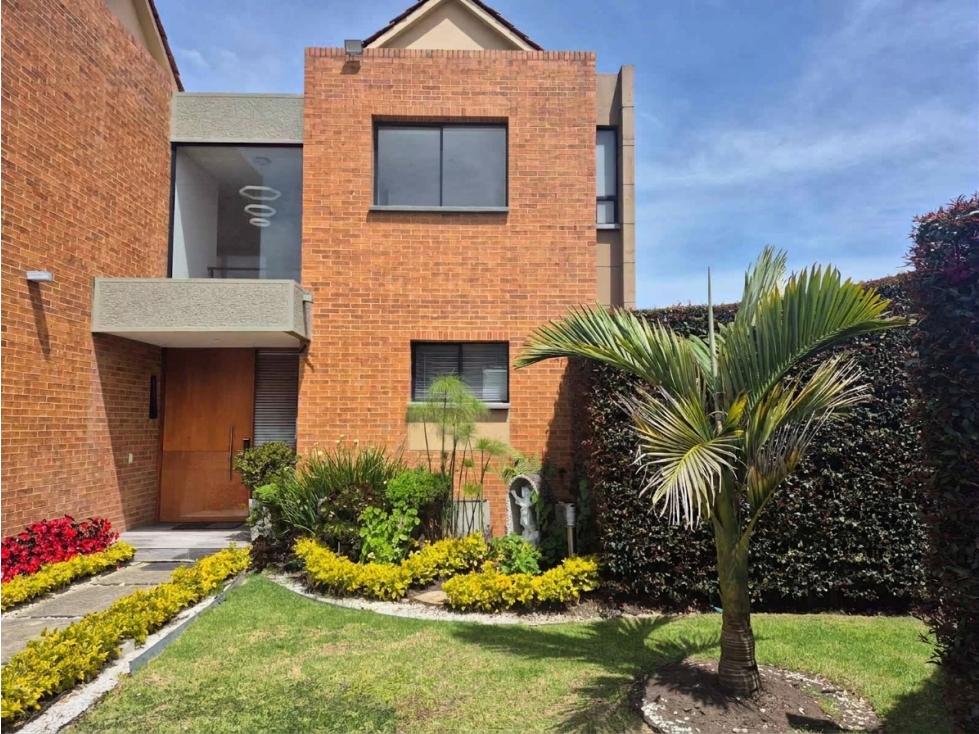 VENTA DE ESPECTACULAR CASA EN FONTANAR — foto 2