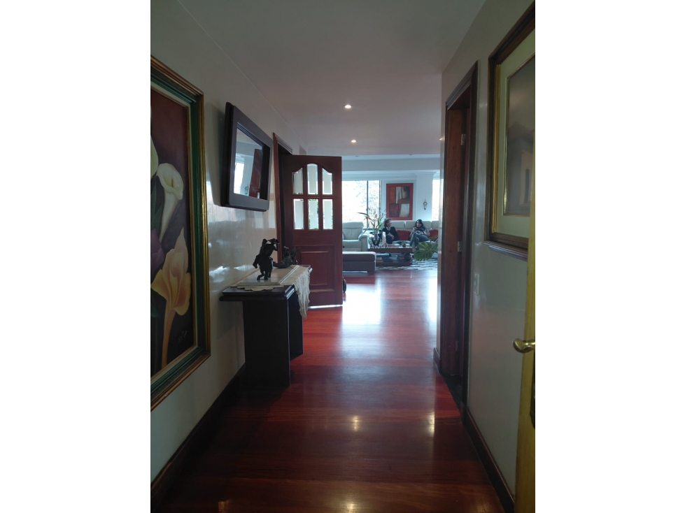 VENTA DE MARAVILLOSO APARTAMENTO PORTAL DE ALCALA — foto 2