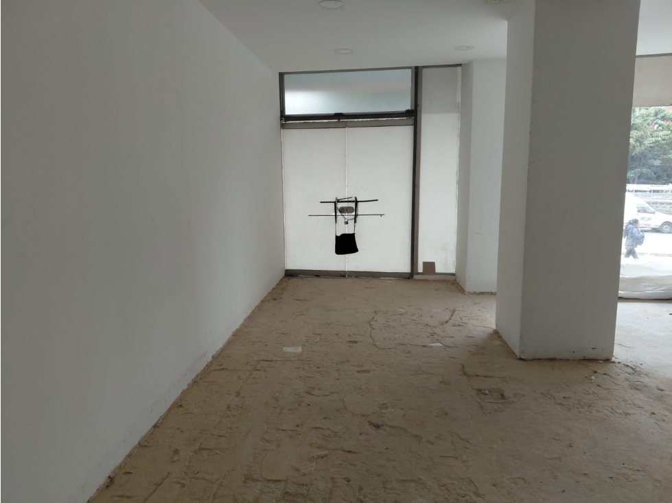ARRIENDO ESPECTACULAR LOCAL EN SUBA — foto 3