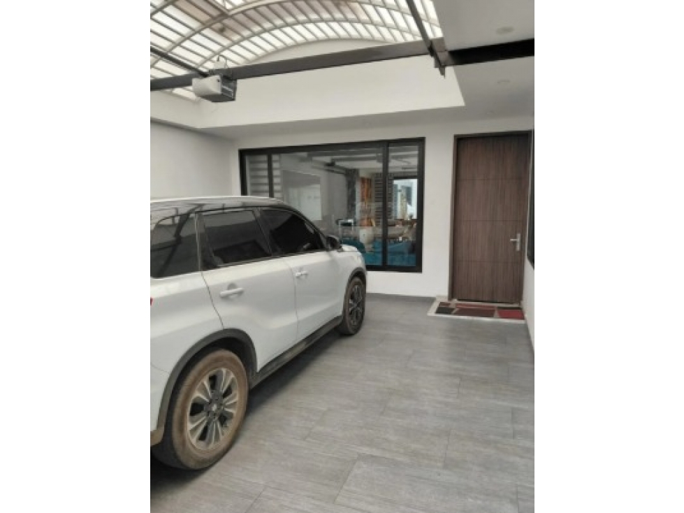 VENTA DE GRAN CASA EN MODELIA — foto 3
